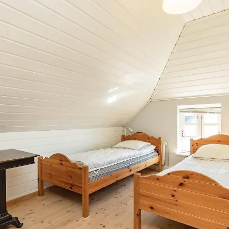12 Person Holiday In Tatil Evi Blokhus