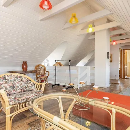 12 Person Holiday In